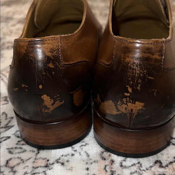 Classic Brown Leather Men's Oxfords - Picture 4 of 11